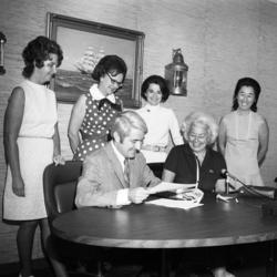 Mayor Uhlman and Women's Commission - Signing Proclamation